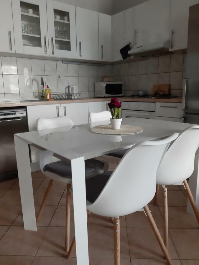 Apartman Lucija Seline Exterior photo